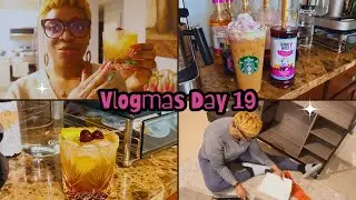 Vlogmas Day 19 | Panera Greek Salad | Blueberry Cobbler Iced Latte | Bartesian Holiday Old Fashioned