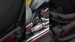Seat removal Suzuki Intruder M1500