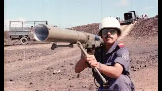 DOCUM 0594 Base A&eacute;rea GANDO Ella  POLICIA Ejercicios Antia&eacute;reos   Lanzagranadas a&ntilde;o 1981 COLOR 35mm