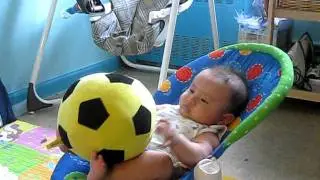 Simon Elias jugando