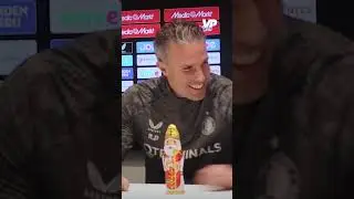 Robin van Persie is al verwend door Sinterklaas 🍫😂 #VanPersie #Feyenoord #Sinterklaas