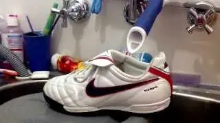 How to Clean and Maintain your football boots.