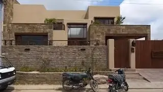 1000 SQYD HOUSE FOR SALE IN PHASE 8 DHA KARACHI
