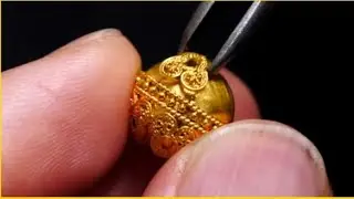 Look quickly, the process of melting gold jewelry is so fascinating, I#24k  lovewatching it! #gold 