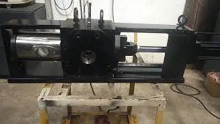 Hydraulic piston type screen changer machine