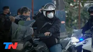 Inseguridad en GBA | Sergio Berni llegó en moto a Villa Madero para montar una garita de seguridad