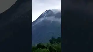Guguran Lava Merapi Kubah Barat Daya#shorts