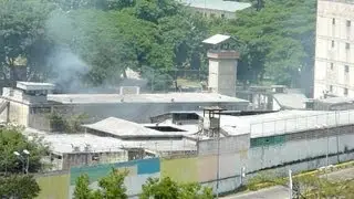 Disparos en c&aacute;rcel de Caracas