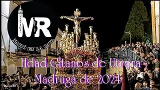 La Hdad de los Gitanos de Utrera desafía la lluvia la Madrugá de 2024 y hace estación de penitencia.
