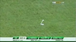 Andrew Strauss Destroys Own Sunnies