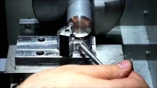 How to set up and use a radius turning tool