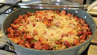 COMPLETÃO NA PANELA ARROZ COM LINGUIÇA I ALMOÇO SIMPLES E BARATO