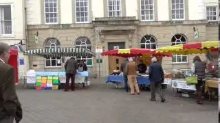 Andover Town. Andover Farmers and Crafts Market. High Street. Sunday 15.03.2015.
