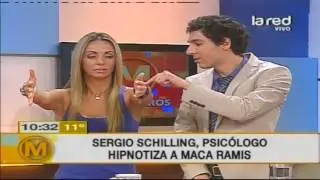 Sergio Schilling, psic&oacute;logo, hipnotiza a Maca Ramis