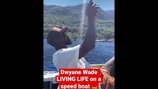 Dwyane Wade LIVING LIFE on a speed boat 🚤 #shorts