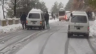 Snowfall In Murree | Car jeep slip in the snow | Heavy Snowfall
