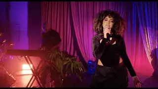 IV JAY - She's On Deck (Live Performance)