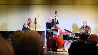 Roland Neffe&acute;s Vibes Beyond 