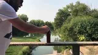 Overcarbonated beer slo mo