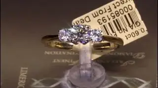 #85193 | T0.60ct/C0.40ct | Three Stone Round Brilliant Diamond Ring | Set in 18ct Yellow Gold