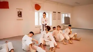 Japonsk&eacute; př&iacute;pravy na maturitn&iacute; ples 🇯🇵 Intro | GJJ Litoměřice 4.A 2023