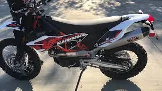 2017-18 KTM 690 Enduro/Husqvarna 701 Stock vs. Yoshimura R-77 Slip-on