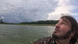 Tem dias que a natureza nos mostra sua grandiosidade, sua beleza, mesmo que tudo  parece assustador.
