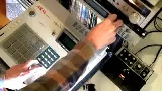 Akai S3000XL Old School Garage House Jam