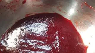 Strawberry crush se banaen jam sharbat ya cake