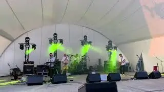 Queenesque - One Vision