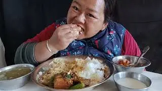 सुगुरकाे मासु रायाे साग,दाल, दही,अचार र भात Priyamarsa Rai mukbang ।