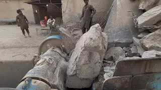 &ldquo;Unstoppable Rock Crusher: Smashing Giant Stones with Brutal Force #stonecrusher 