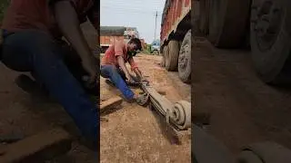 Broken Leaf Spring Replacement 😲 #shorts #ytshorts #shortsfeed #mechanical #santoshpattimistry