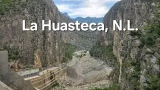 Off-road route through the Huasteca Canyon in Santa Catarina