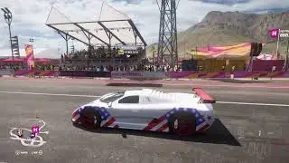 Forza Horizon 5 Getting ready for the World Cup.