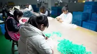 Injection molding TR, PC, silicone and other material glasses production process