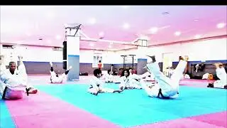 karate training - Build the core strong, abs exercise warm up