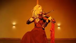 Pernilla Kannapinn - Silberpapier - eine Hymne an den Hambacher Forst
