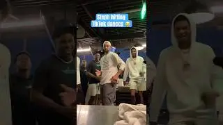 Steph Curry dancing with some HS hoopers 🕺😂