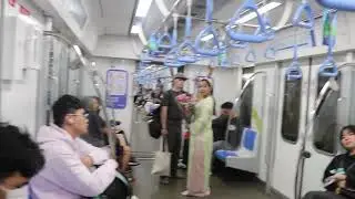 ĐI METRO (2)