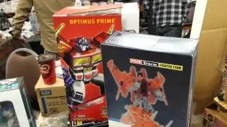 A Sunday morning at the Burlington toy show.