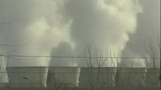 U.S. pledges to halve its emissions by 2030