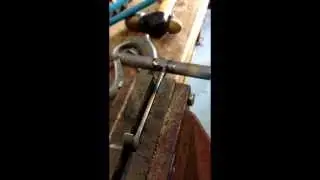Manufacture Nave Puller for a 1949 Vanguard