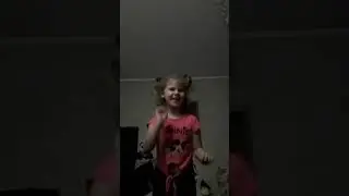 Внучка бабушку заставляет Тик Ток снимать