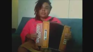Th&egrave;me sims 3 &agrave; l'accord&eacute;on diatonque.