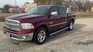 2017 RAM 1500 Laramie 4x4 Hemi V8 Leather For Sale!