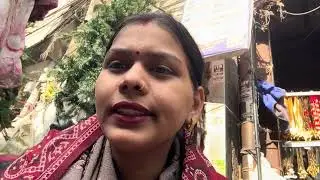 aaj ham gye market 😊😊
