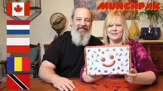 AMERICANS TRY INTERNATIONAL SNACKS | GLOBAL SNACK REVIEW | MUNCHPAK