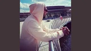 Moje city (feat. Ľav&aacute; Ruka Bryan Tyran Cruz Navyk J.Tropic)