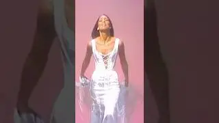 The most iconic entrances of Cher on The Cher Show ✨🔥 #Cher